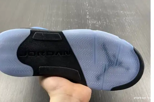 Jordan DV1310-401 Air RETRO 5  “UNC”  DV1310-401 0630
